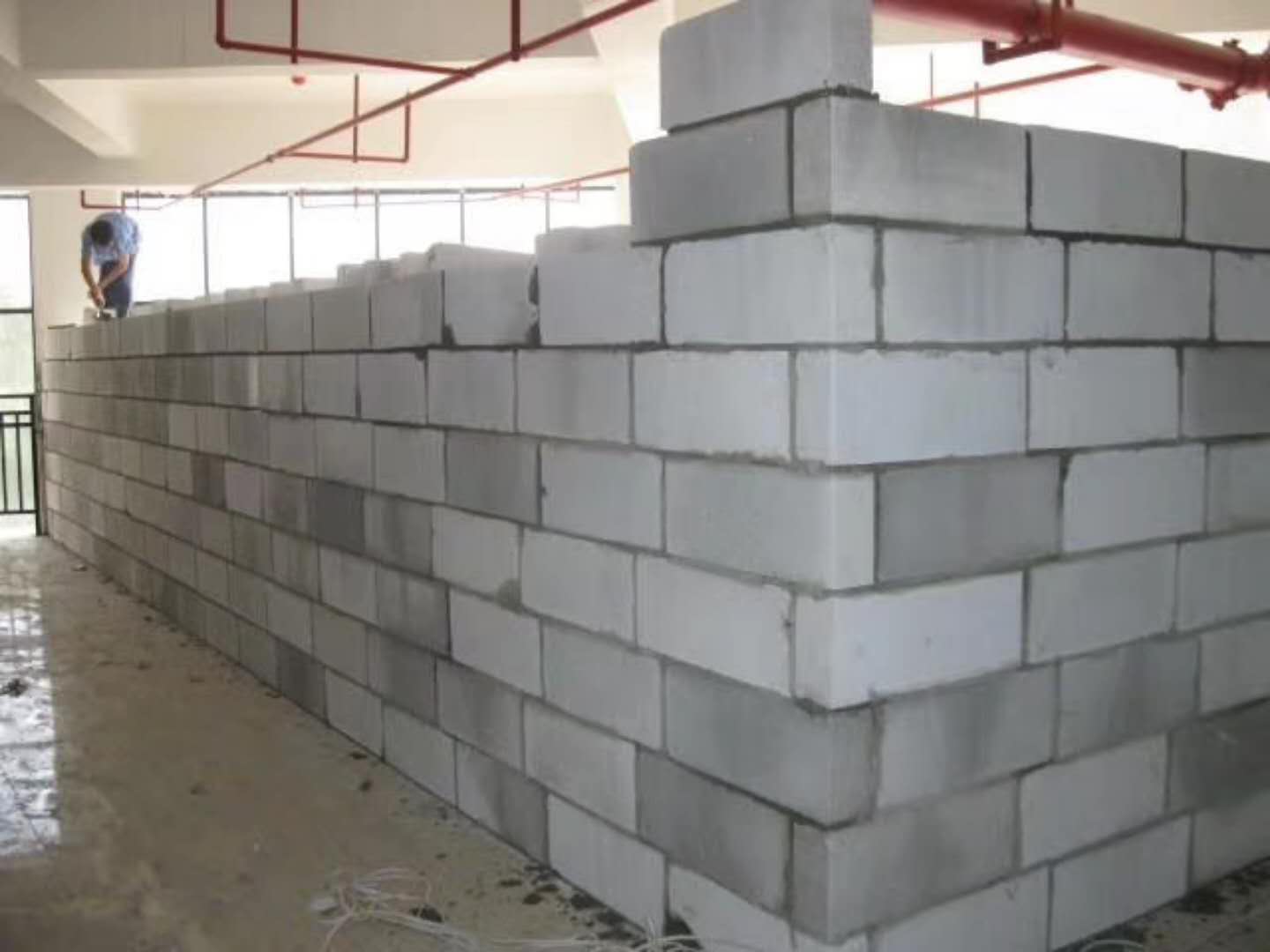 五台蒸压加气混凝土砌块承重墙静力和抗震性能的研究